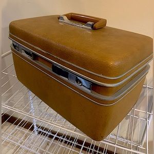 Sears vintage vanity case for ladies.